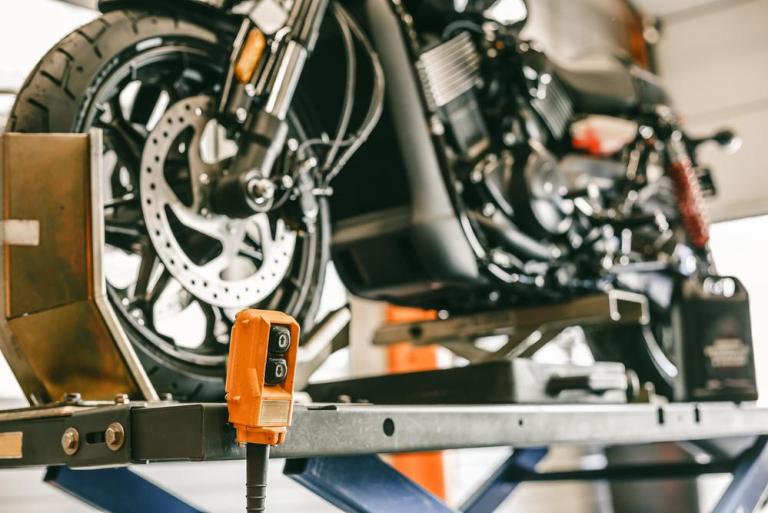 Comment bien entretenir sa moto avant l'été à Obernai ?
